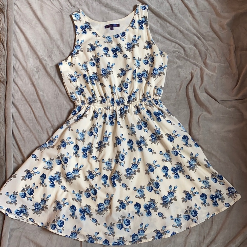 Floral Sleeveless Dress